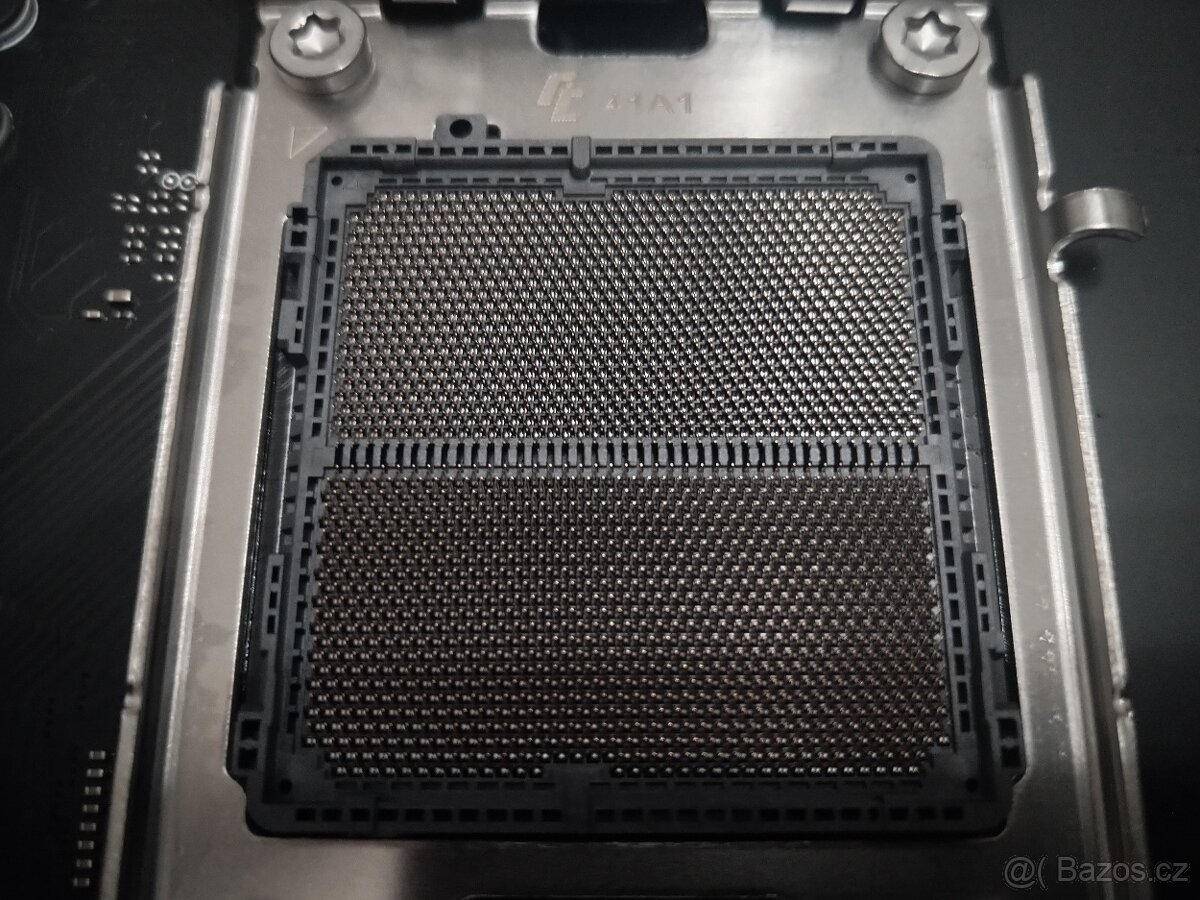 Základní deska MSI MAG X670E TOMAHAWK WIFI - 5