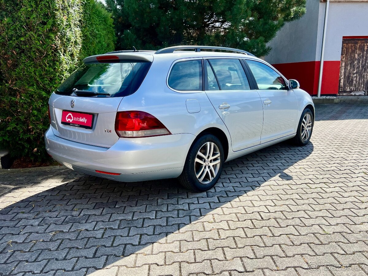 Volkswagen Golf 1.6TDi HIGHLINE / DSG / ZÁRUKA / 2013 - 5
