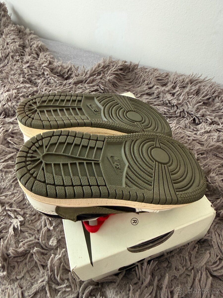 Jordan 1 low travis scott - 5