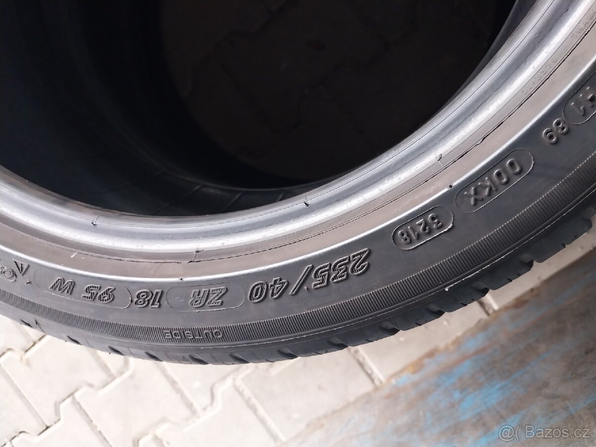 Prodám 2 x letní pneu Michelin 235/40/18 - 5
