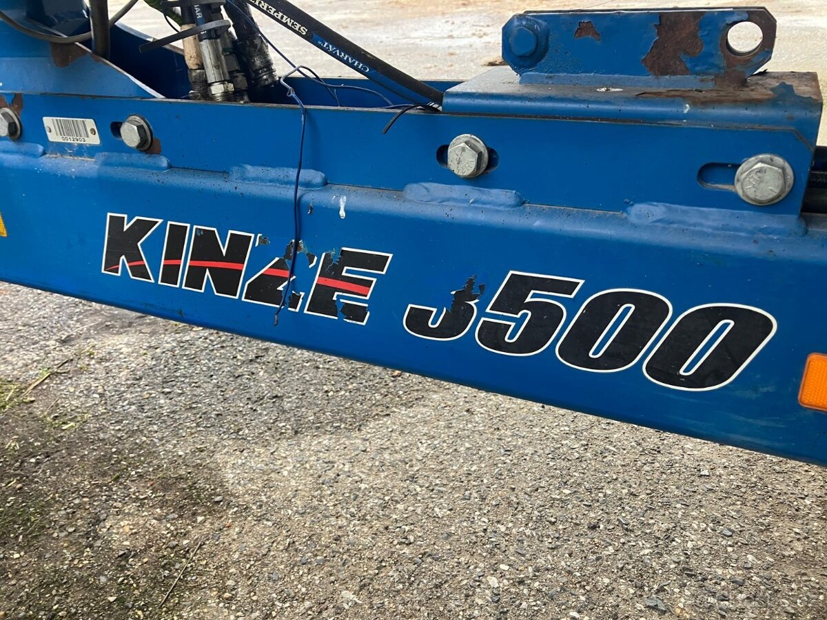 Přesný secí stroj na kukuřici Kinze 3500 - 5