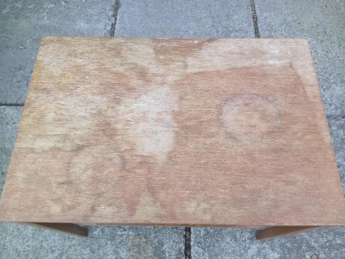 Konferenční stolek - 5