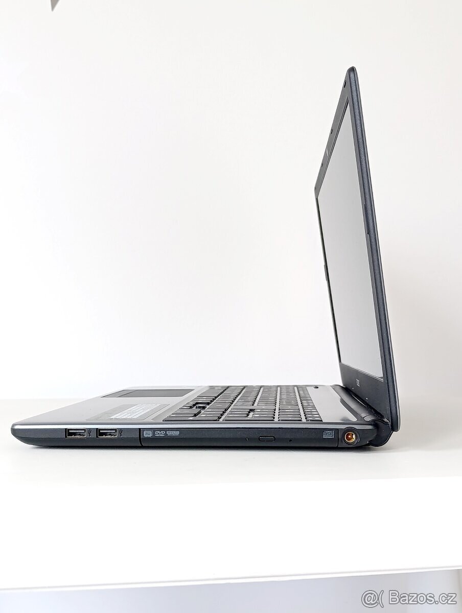 Notebook Acer ( i3, 6GB RAM, GeForce GT740M) - na díly - 5