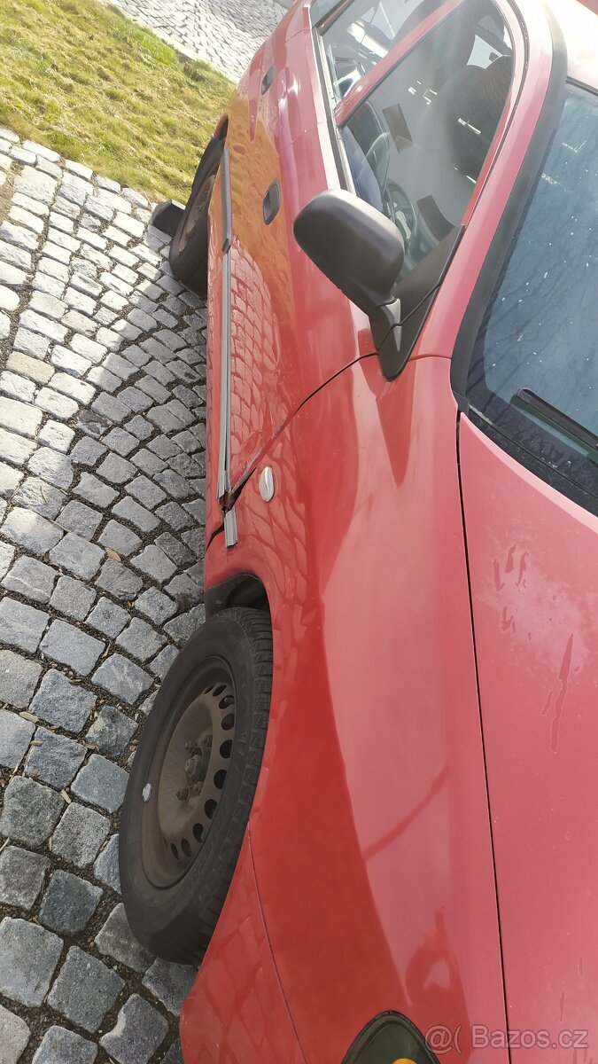 Prodám Mitsubishi Space Star rok 2004 - 5