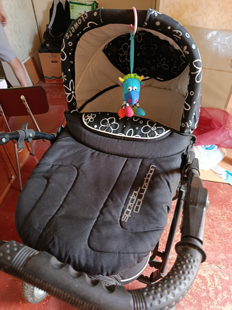 Kočárek - zánovní - 5