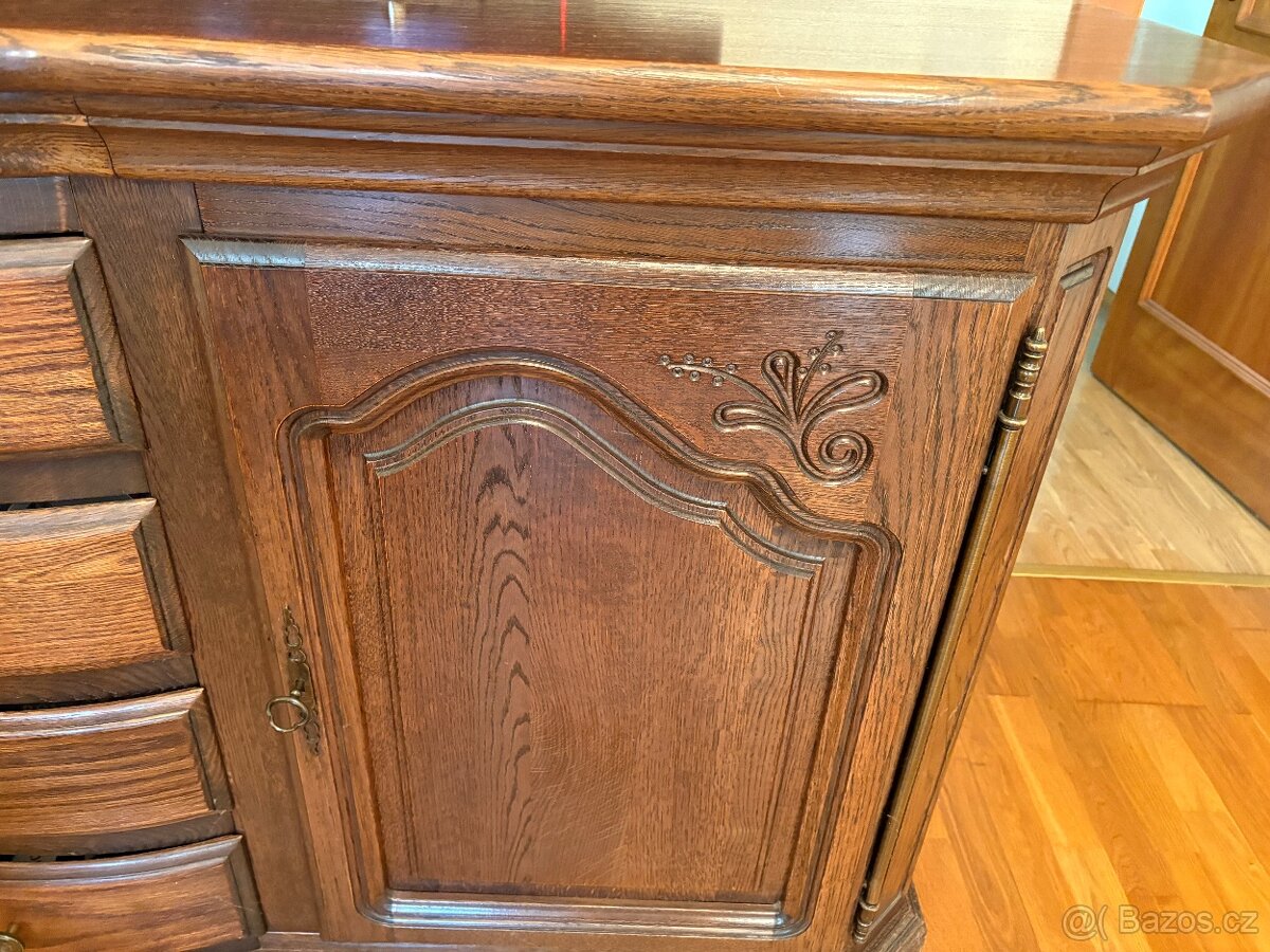 Komoda - 5
