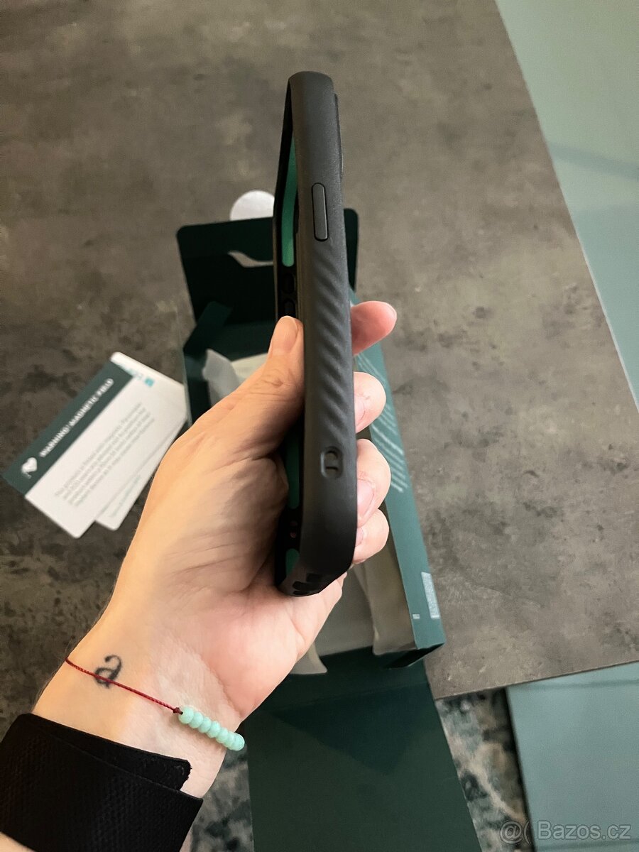 Nový kryt Mous Limitless 5.0 pro iPhone 15 Pro - 5