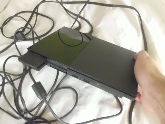 Pěkná Herní Konzole Sony Playstation 2 - 5