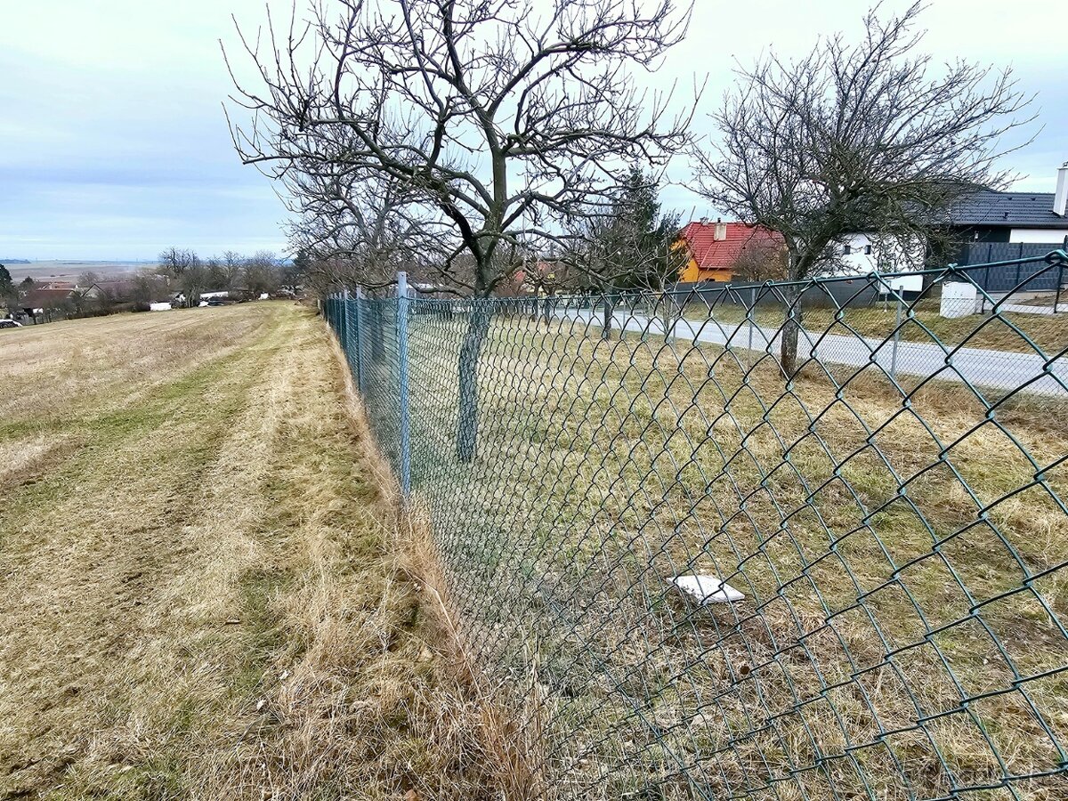 REZERVOVÁNO Pozemek v Klučově - ideální místo pro váš domov - 5