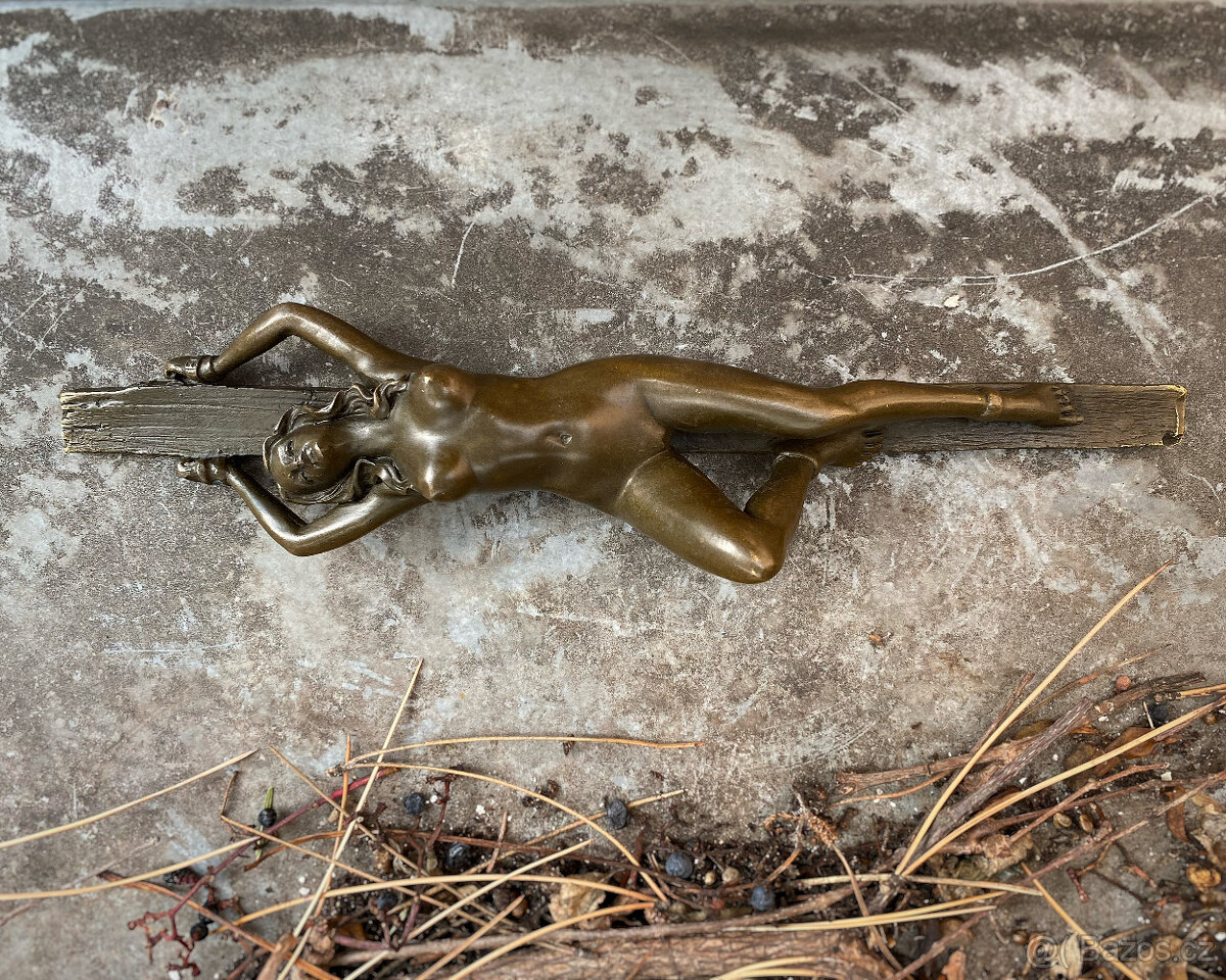 Bronzová socha nahá dívka erotické těžítko akt - 5