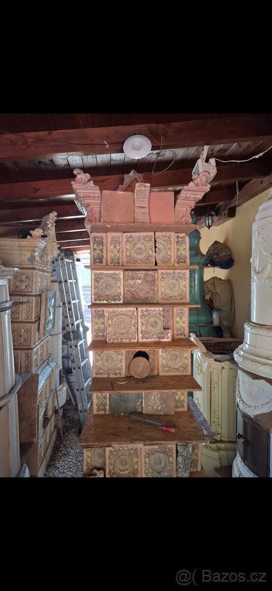 Kachlová kamna starozitná, barevná - 5