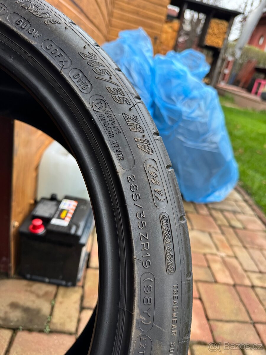 Michelin Pilot Super Sport 265/35 ZR19 - 5