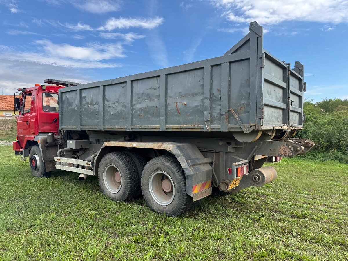 Prodám Tatra 815 kontejner spodní hák,Traktor - 5