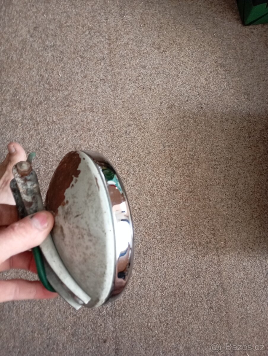 Přídavné světlo jen jedno - 5