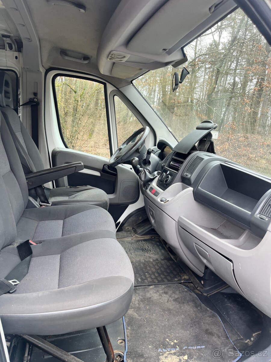 Peugeot Boxer 6 míst 2.2 HDI 74 kw - 5