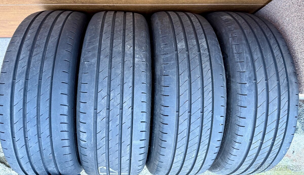 Letní sada kol VW alu disk 17 + pneu Goodyear - 5