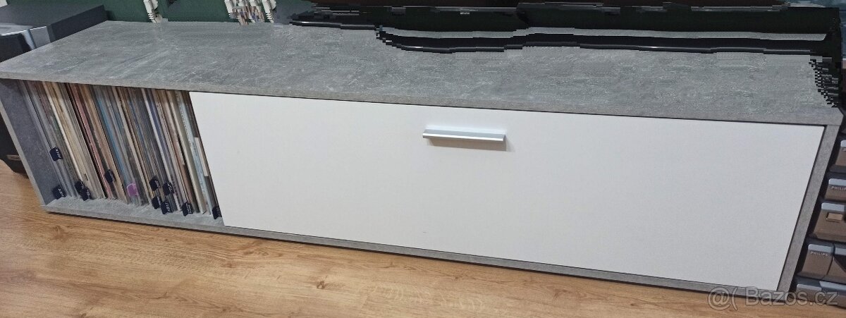 Obývací stěna + konferenční stůl - 5