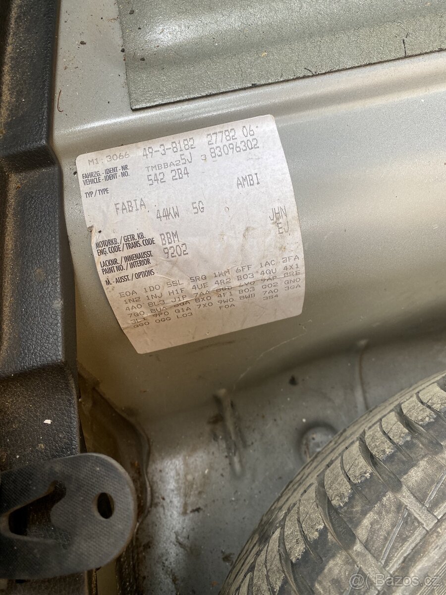 Fabia II díly kód barvy 9202 motor KO - 5