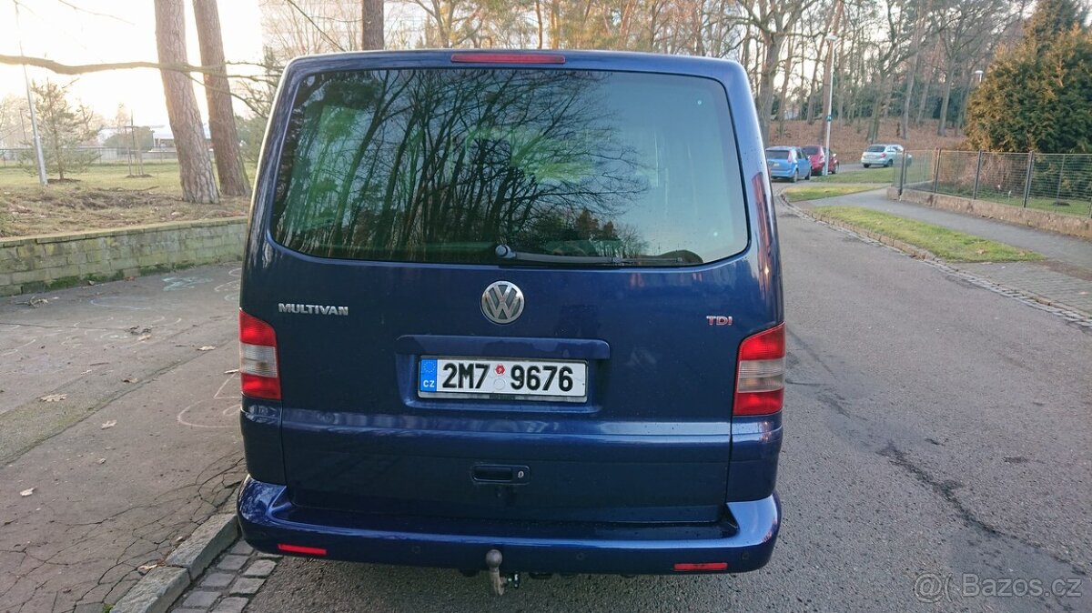 Volkswagen Multivan T5 2.5 tdi s variabilní lůžkovou úpravou - 5