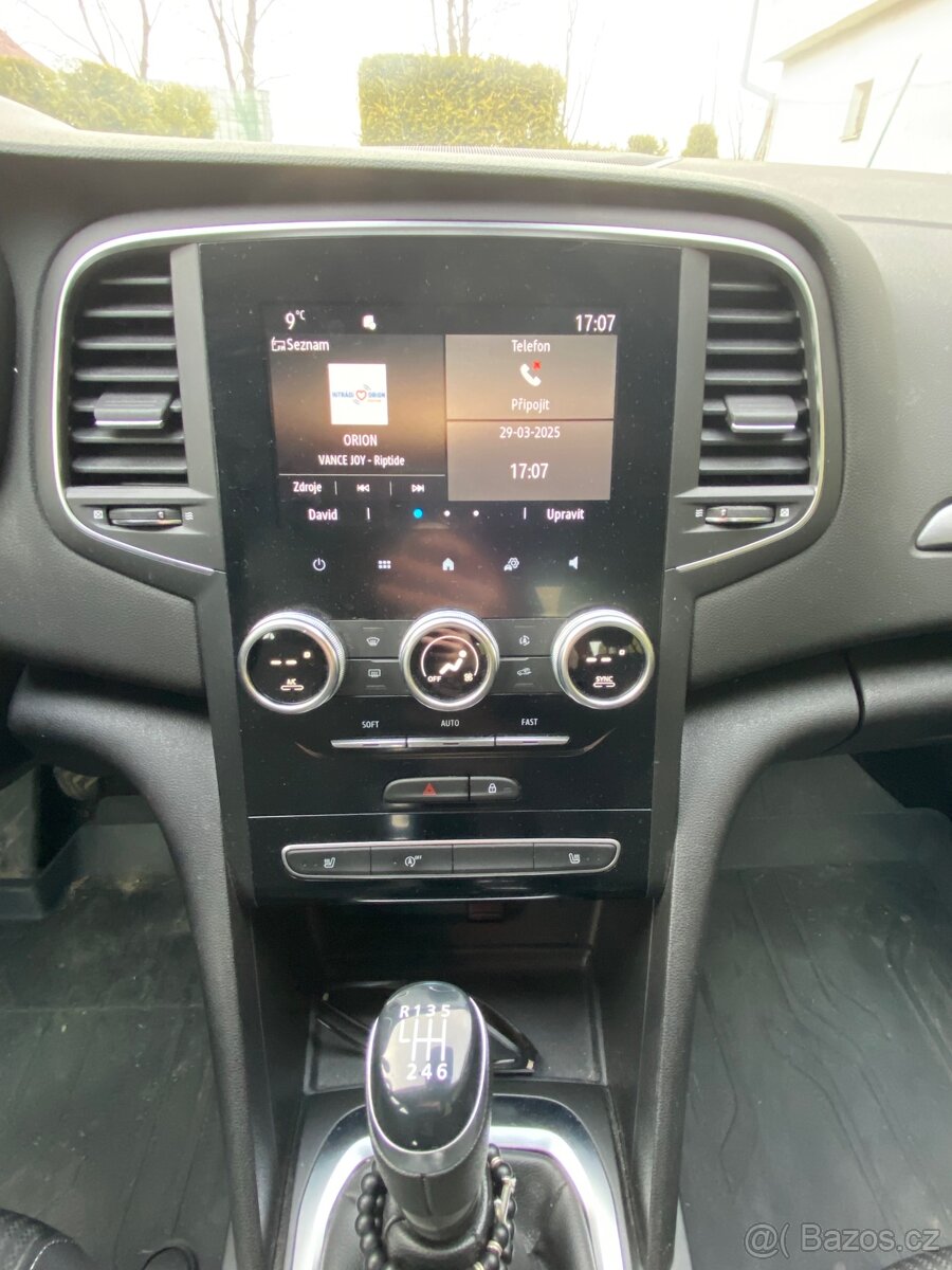 Renault Mégane IV Facelift 2021 - 5