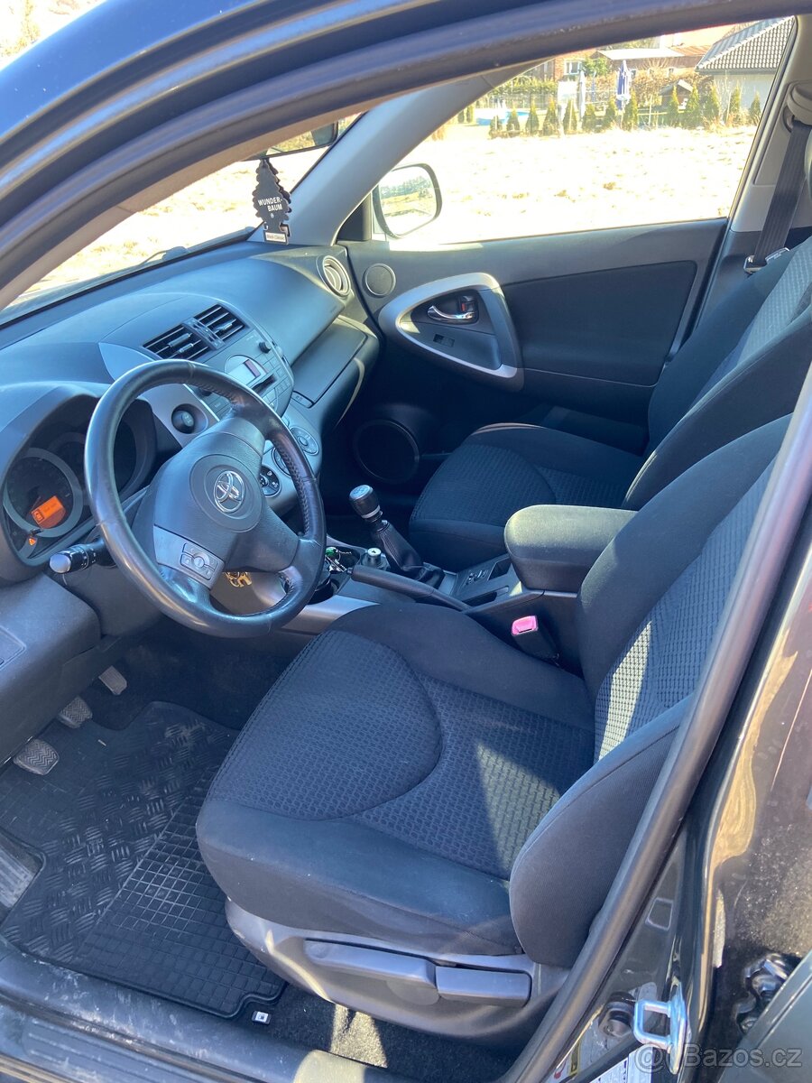 Toyota Rav4 4x4 - 5