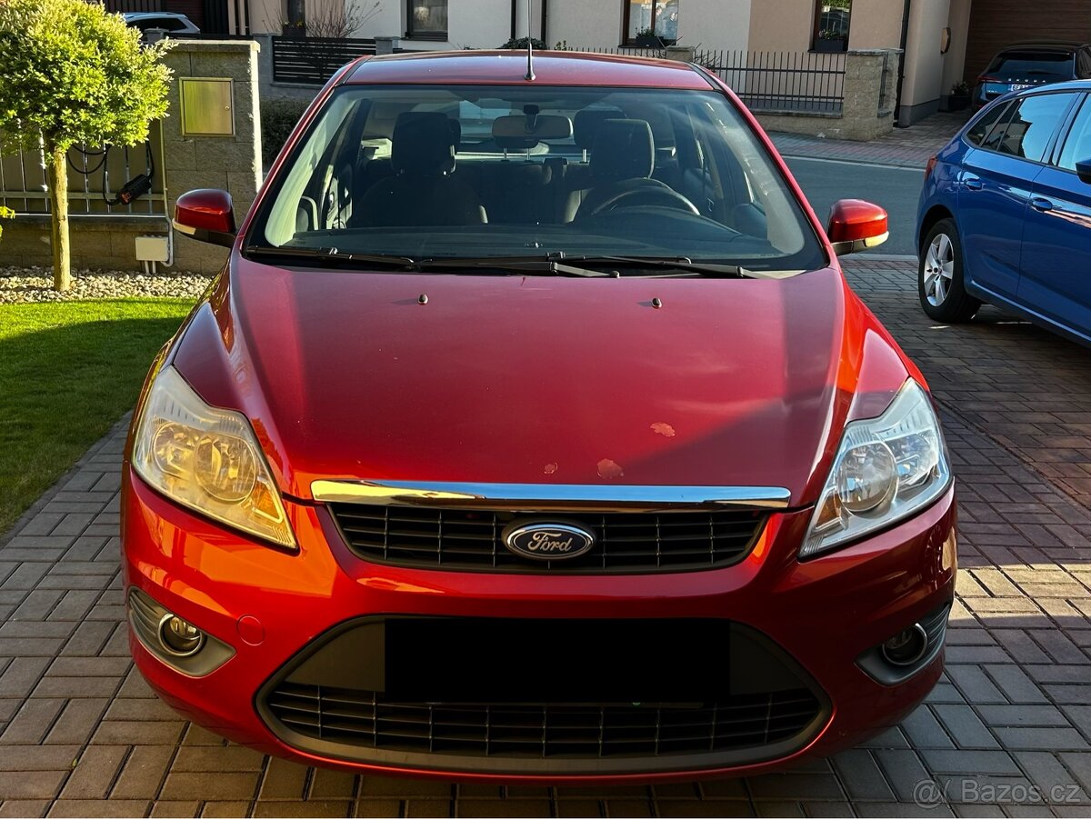 Ford Focus 1.6i - 5