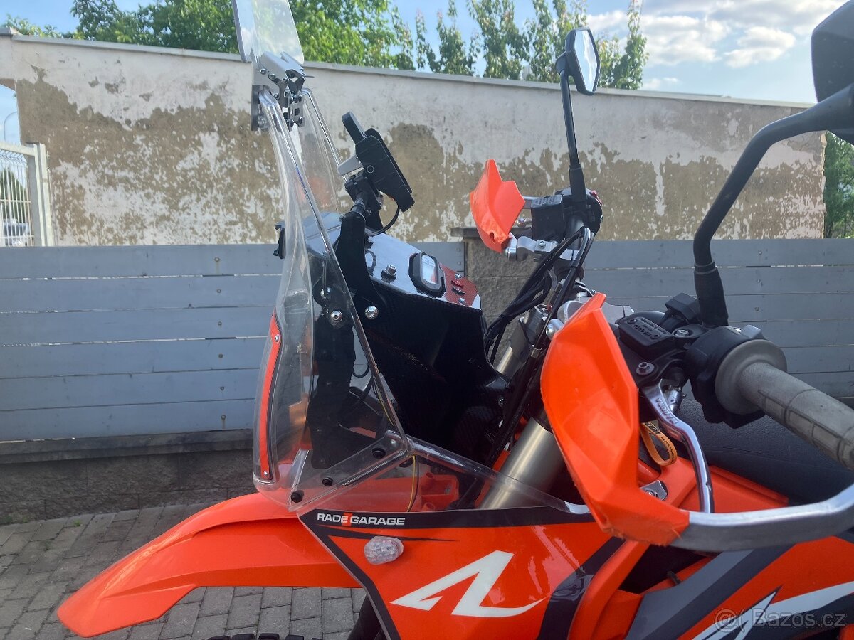 KTM 690 Enduro