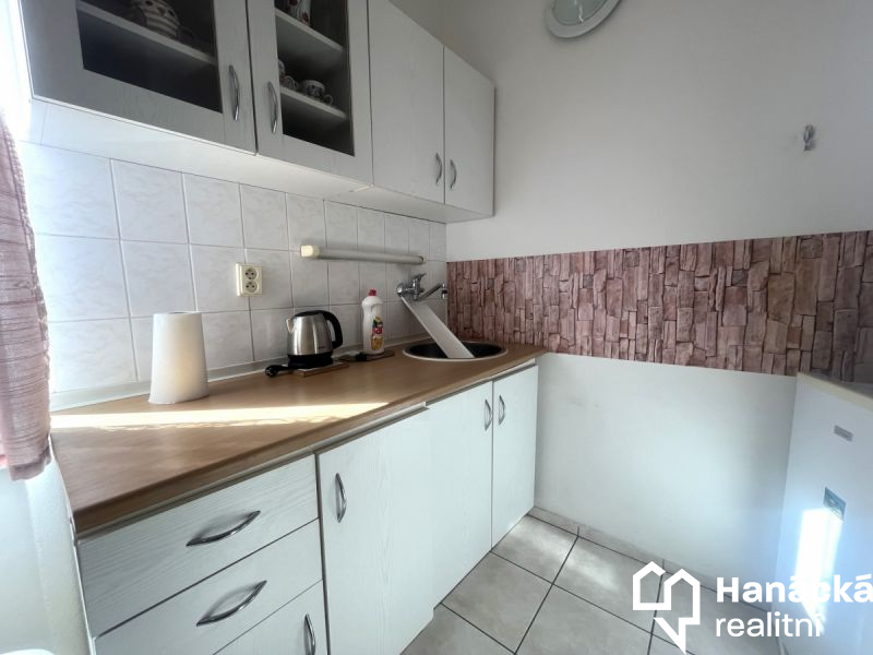 Pronájem cihlového bytu 1+kk v Olomouci, Dobnerova... - 5