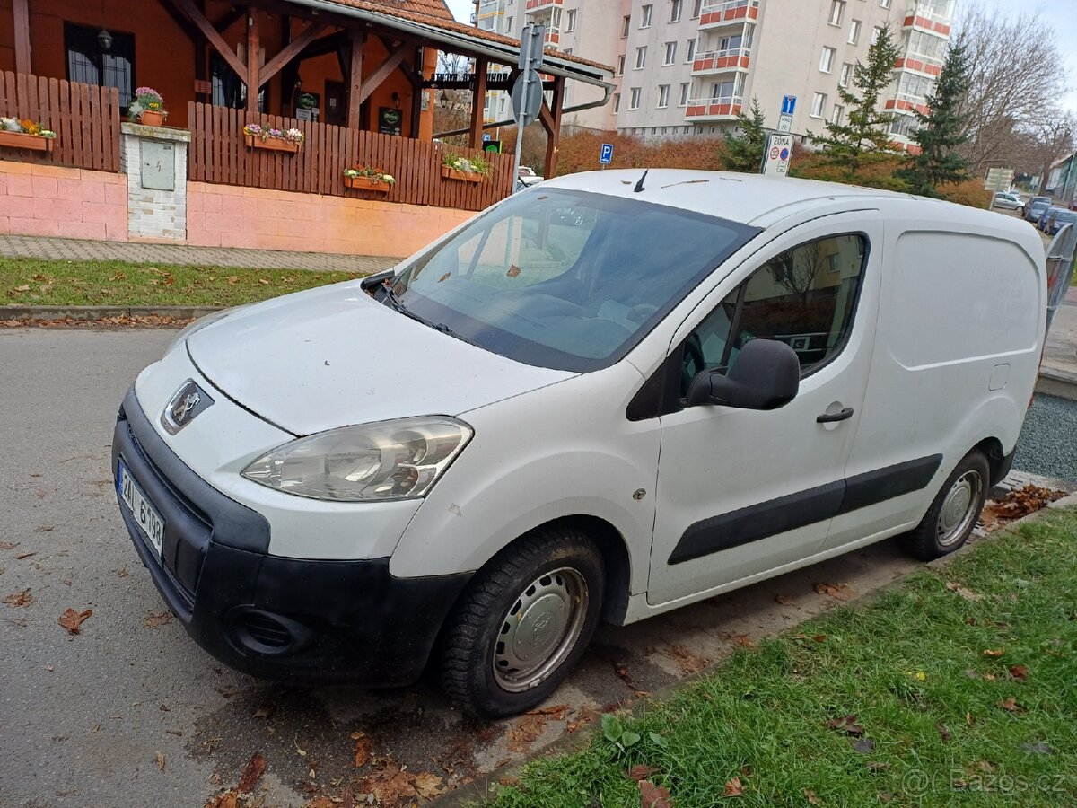 Prodávám auto peugeot - 5