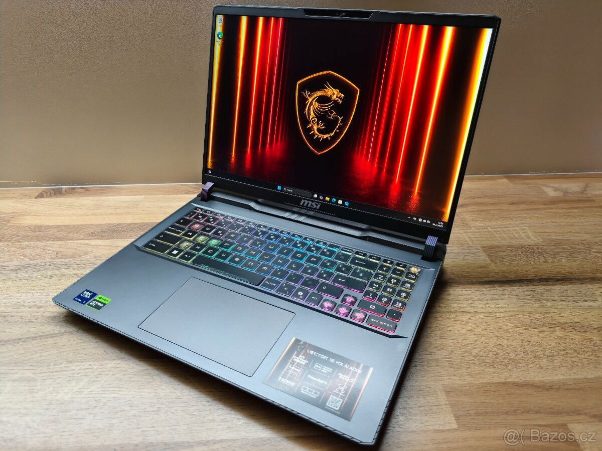 RTX 5070 Ti 12GB_MSI VECTOR 16 HX AI_U7-255HX_16GB_240HZ - 5