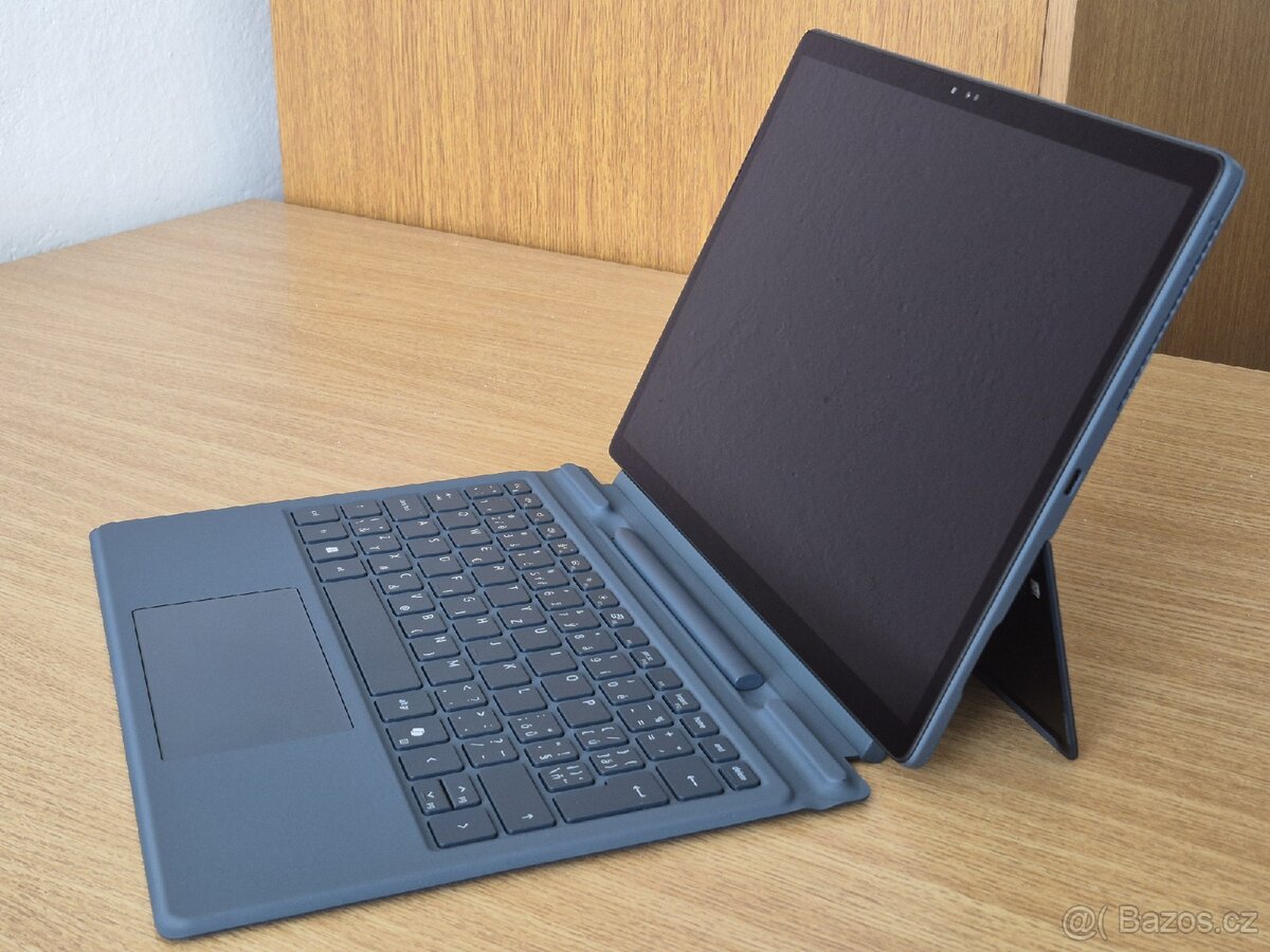 Dell detachable 7350 i7 ultra 32gb ram 1TB disk ZÁRUKA - 5