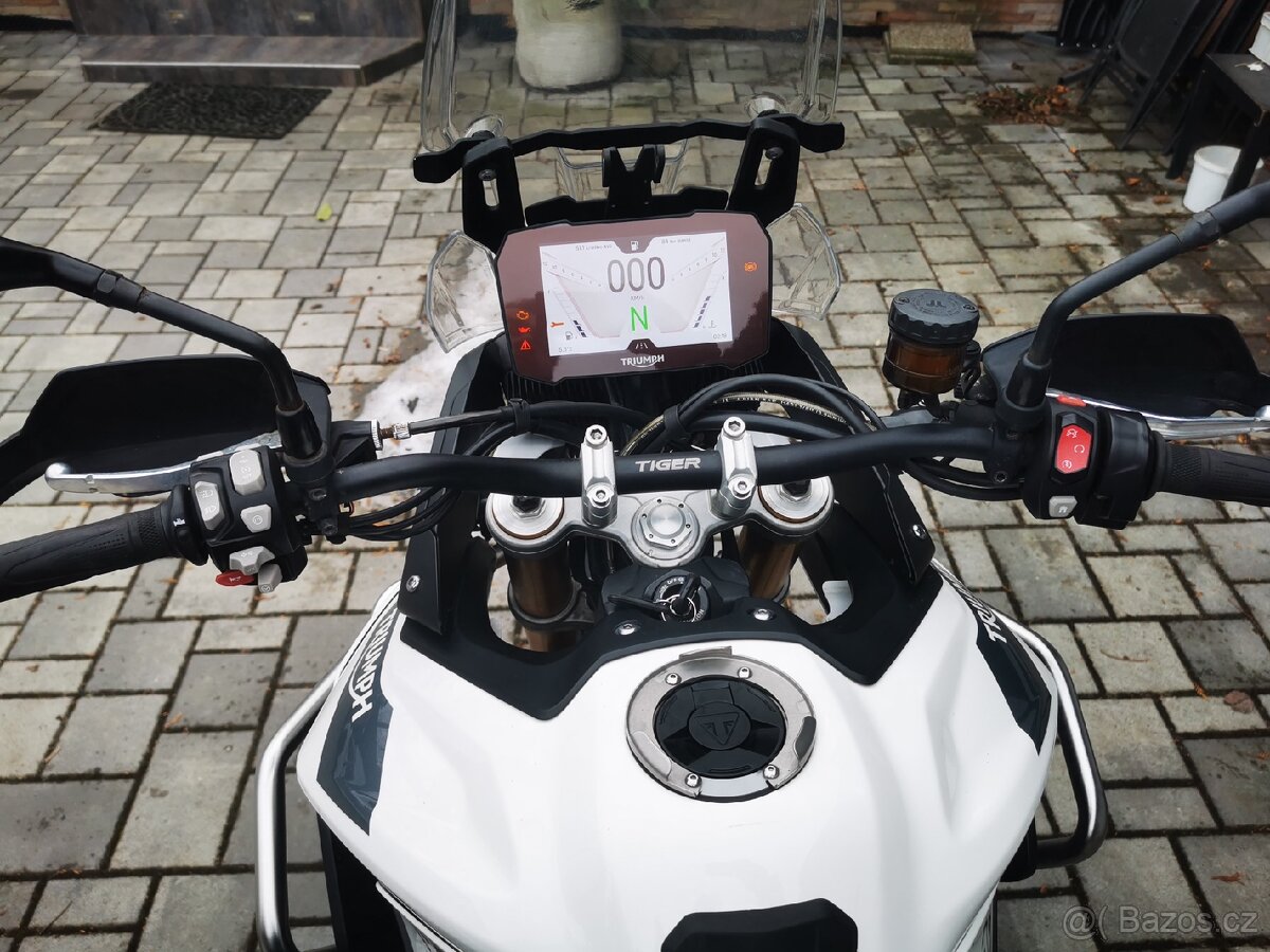 Triumph Tiger 900 Rally - 5
