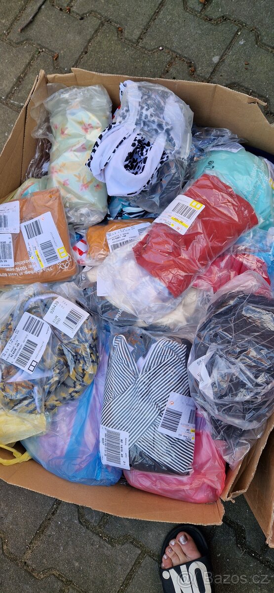 Krabice oblečení Bonprix 15ks - 5