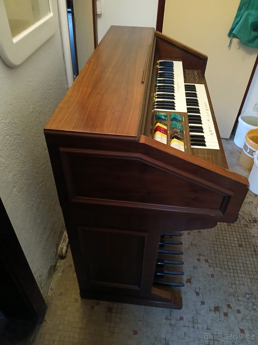 Elektronické Varhany - 5