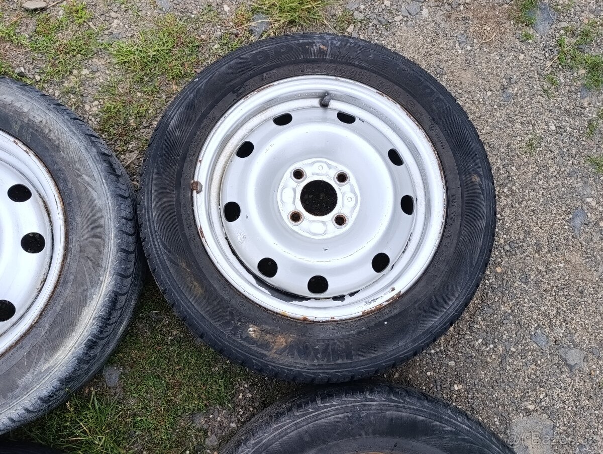 Prodám sadu disků s letními pneu 185/60/14 - 5
