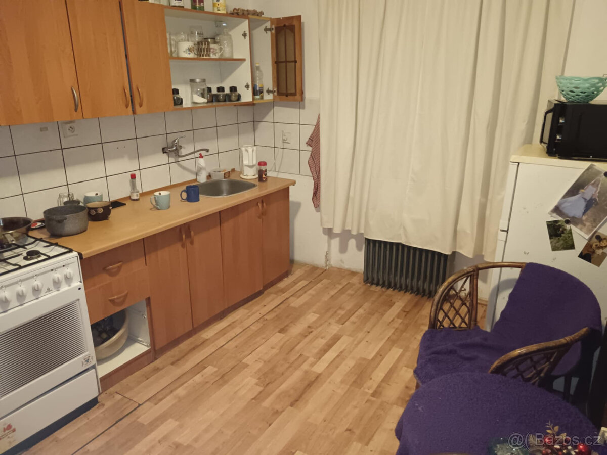 Byt 3+1/B,75m2,Libořice u Měcholup (mezi Žatcem a Podbořany) - 5