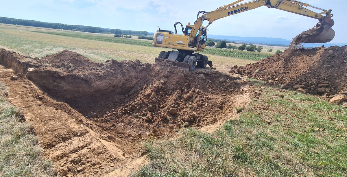 Bagr Komatsu PW220 - 5