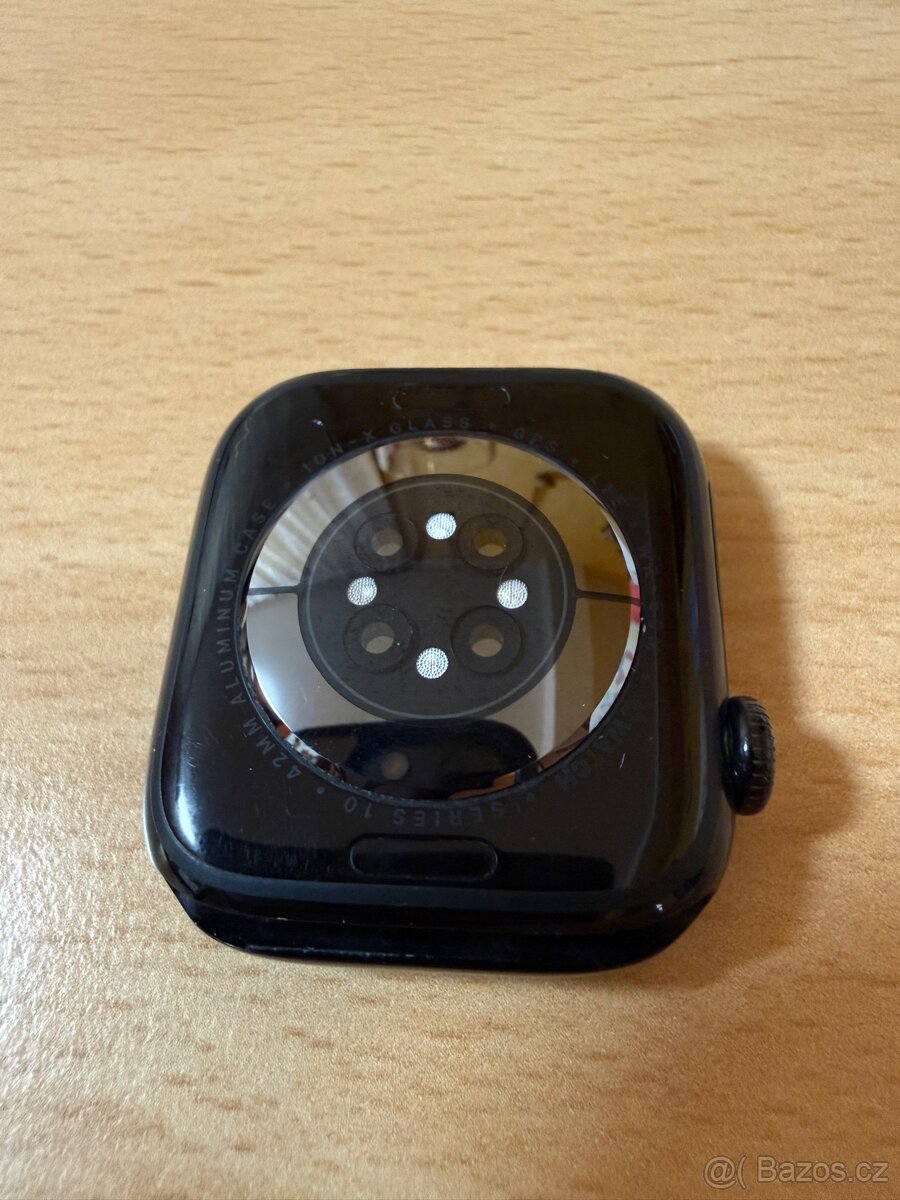 Apple Watch cellular 10 42mm Klavírně černý hliník - 5