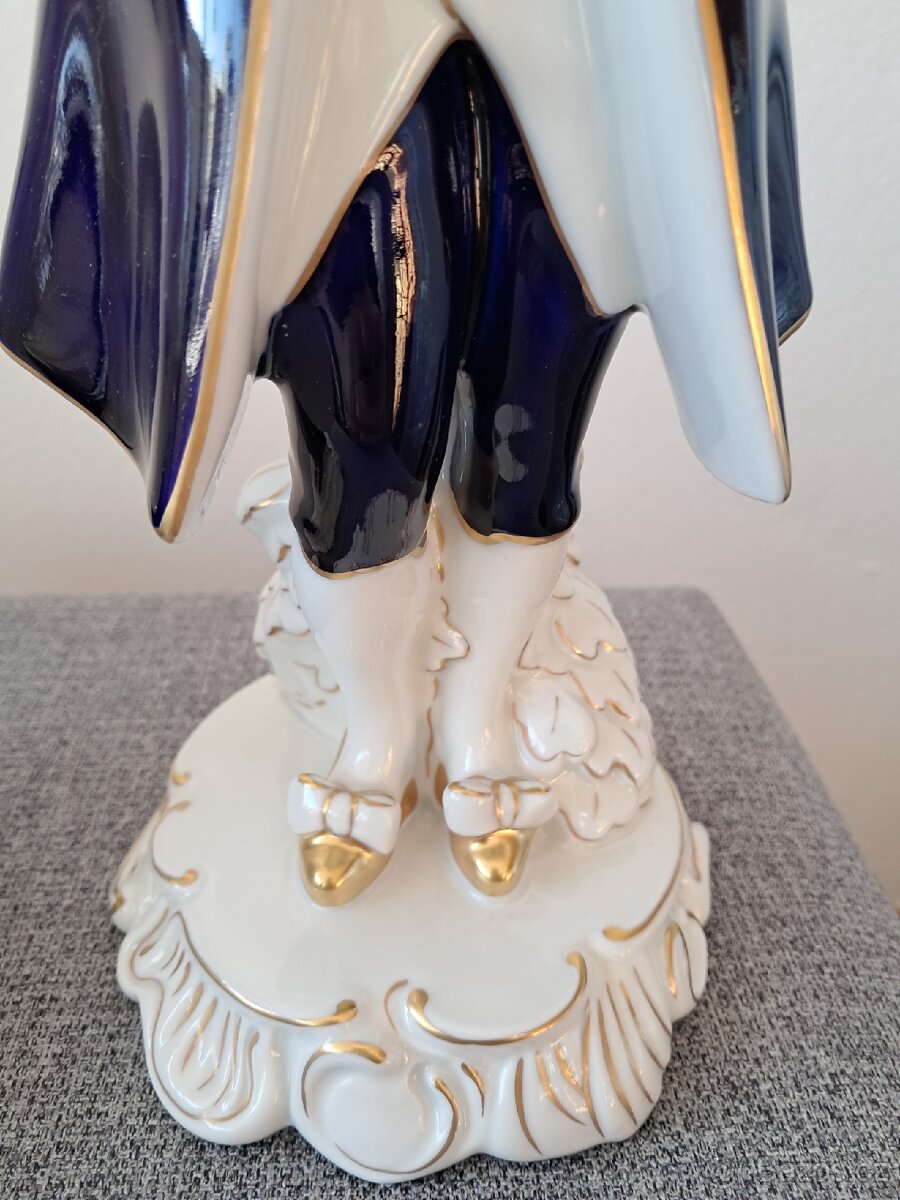 Porcelánová soška - 5