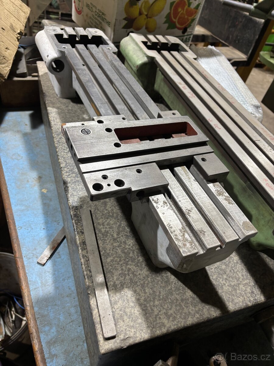 Prodám dílce k soustruhu MN 80 - 5