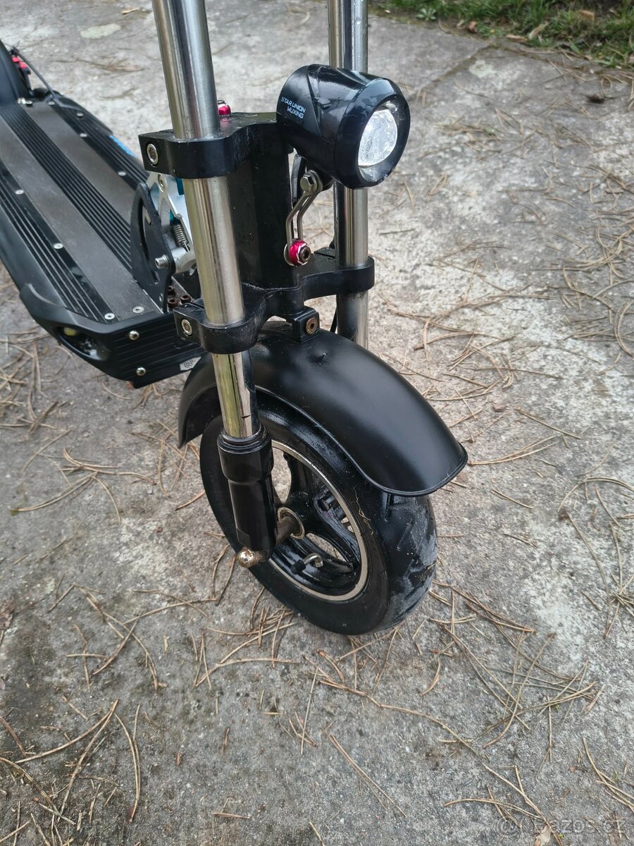 Elektrokoloběžka Bluetouch BT800 - 5