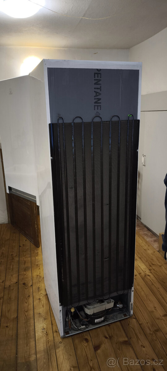 Lednice Indesit, plně funkční -- levně - 5