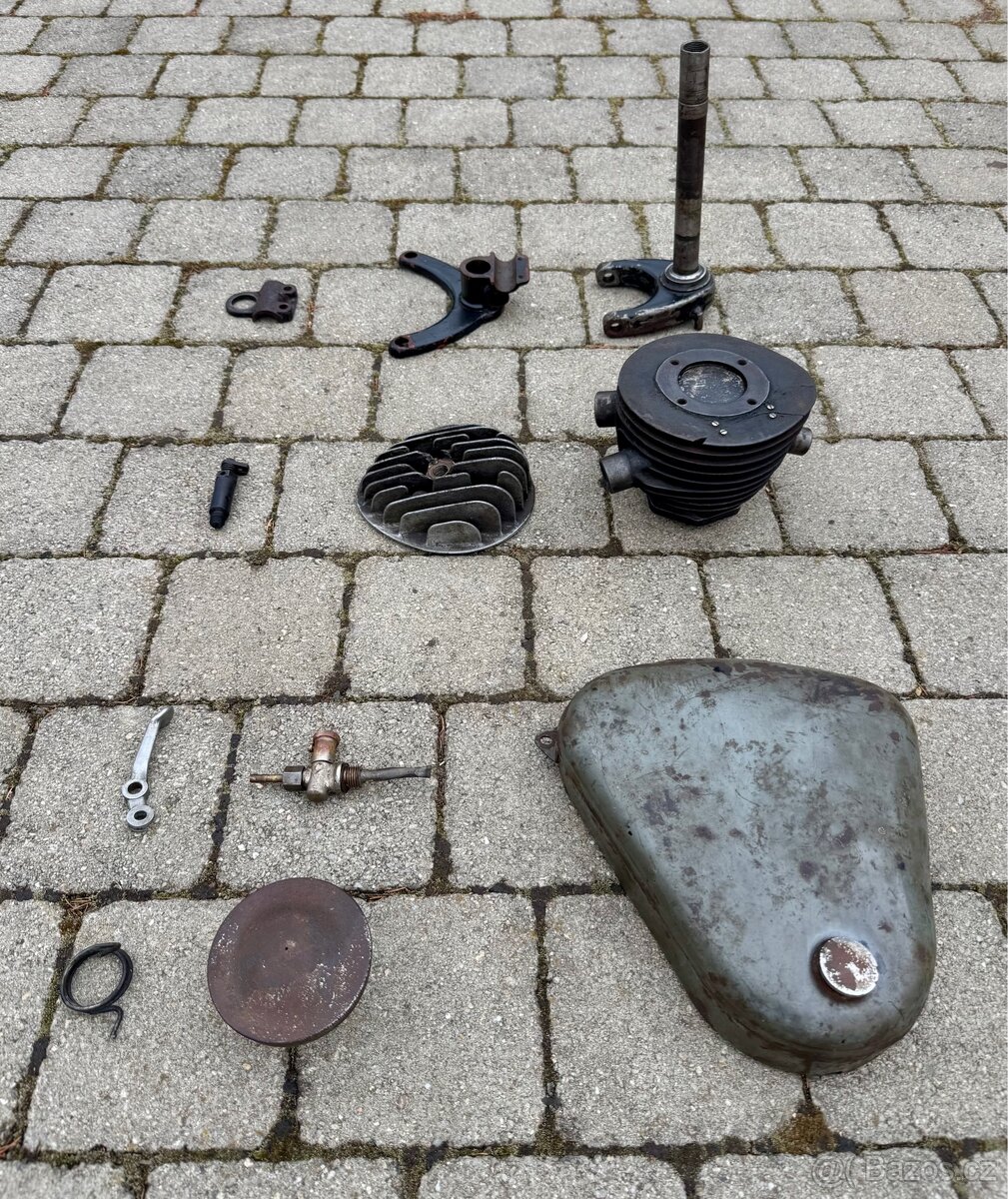 ČZ 125 B T - dily - 5