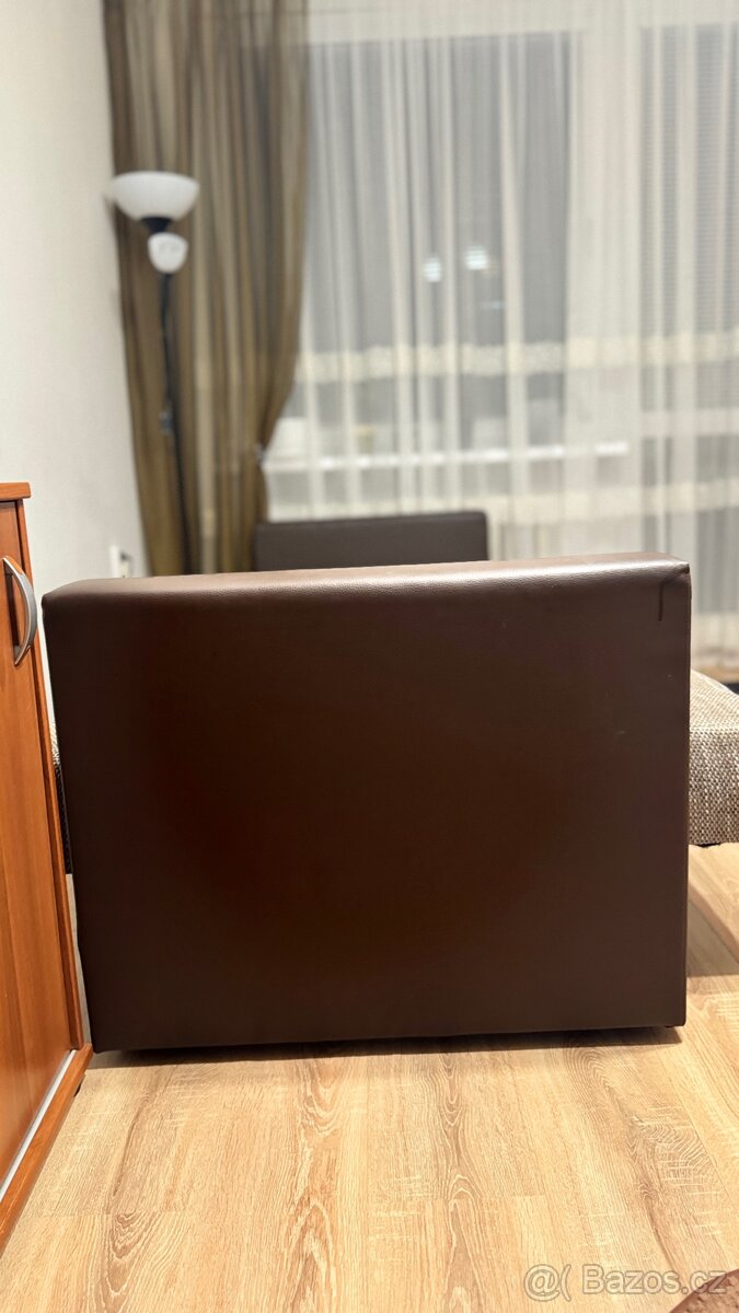 Rozkládací pohovka - 5