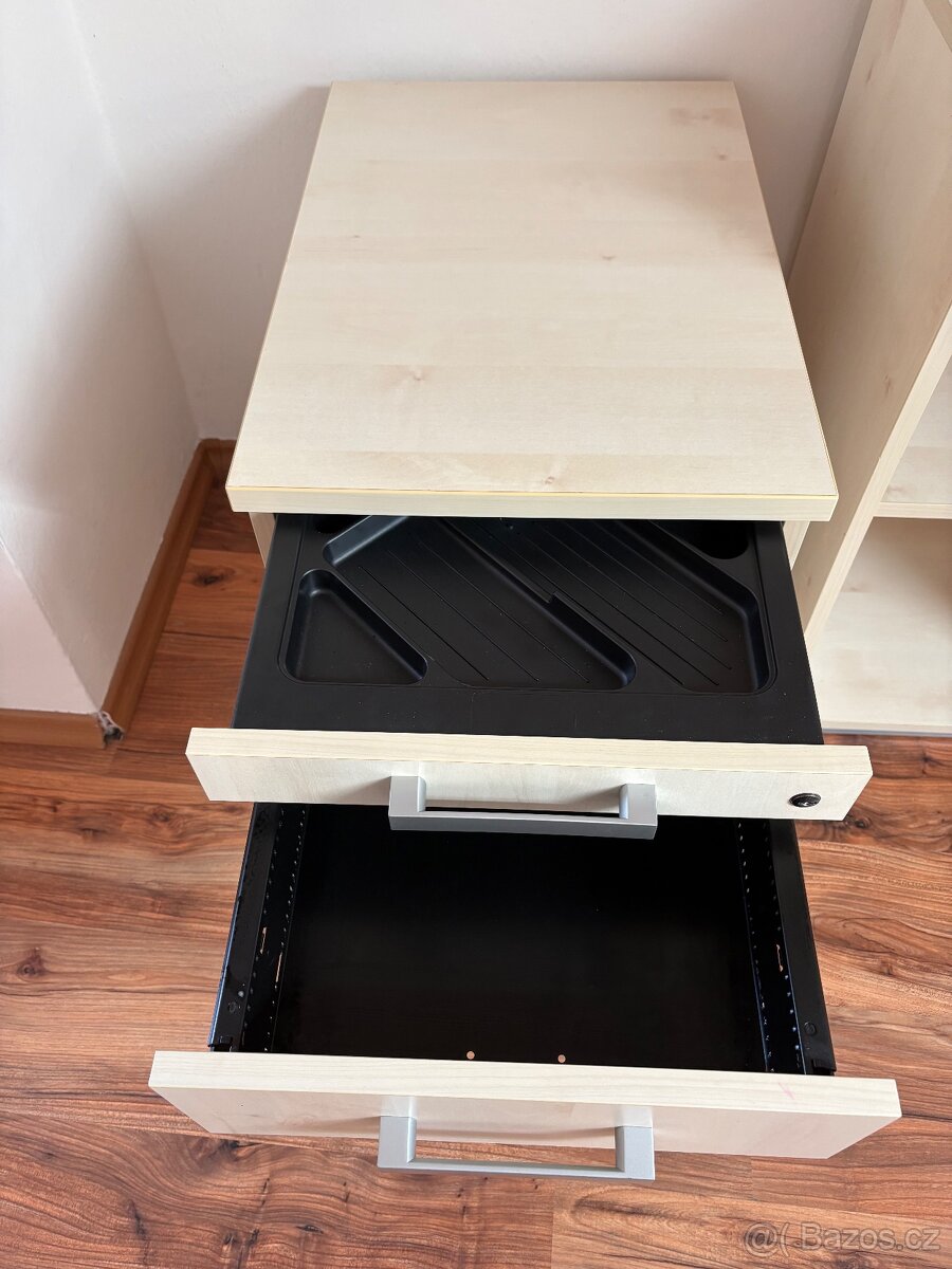 Pracovní stůl - set - 5