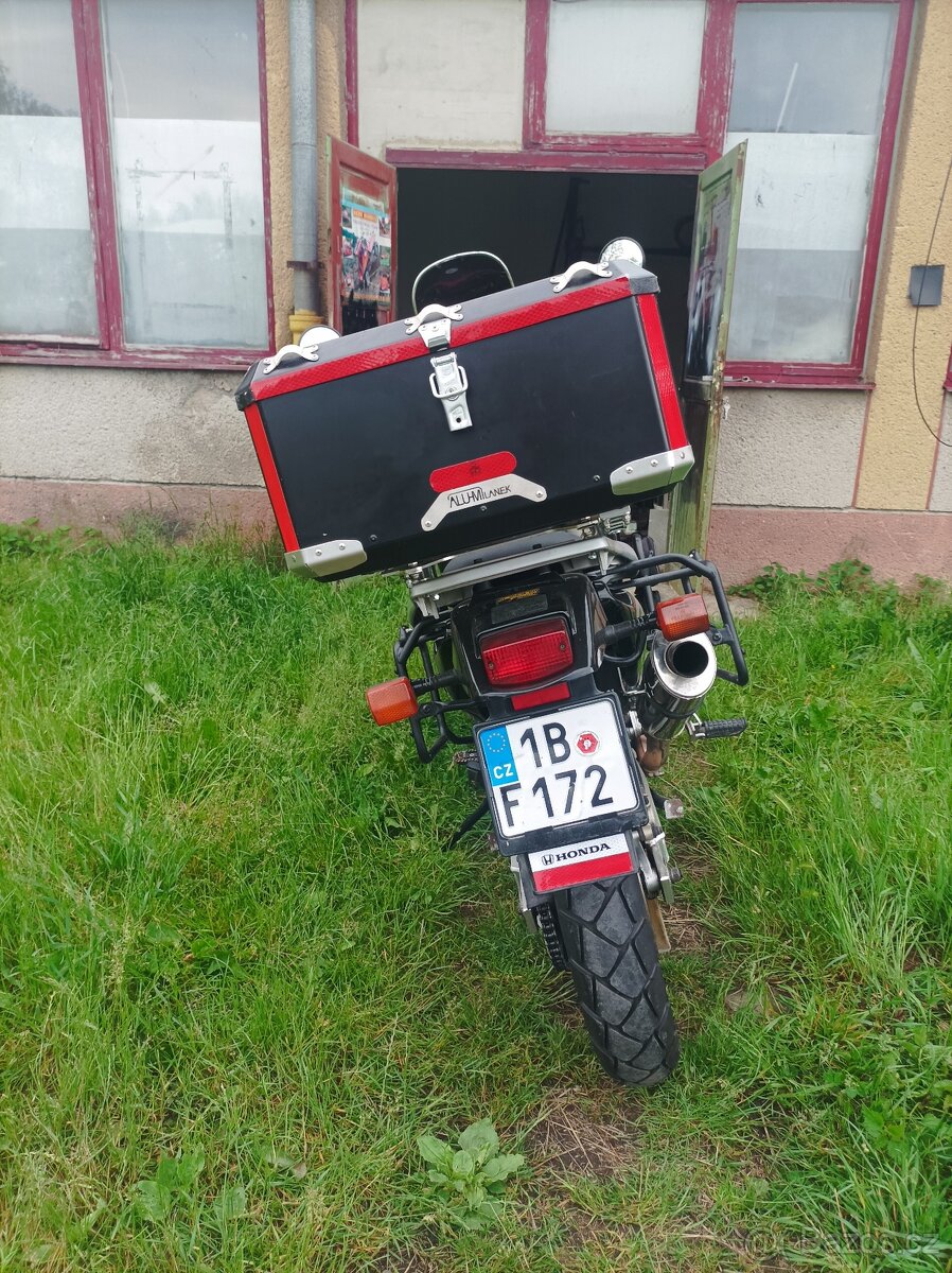 Honda africa Twin 750