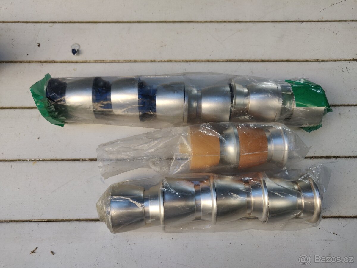 Nábytkové nohy - nízke plastové - 5