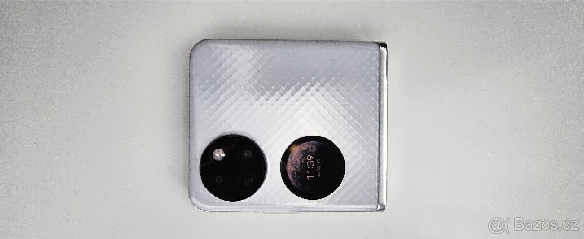 Huawei P50 pocket praskly displej - 5