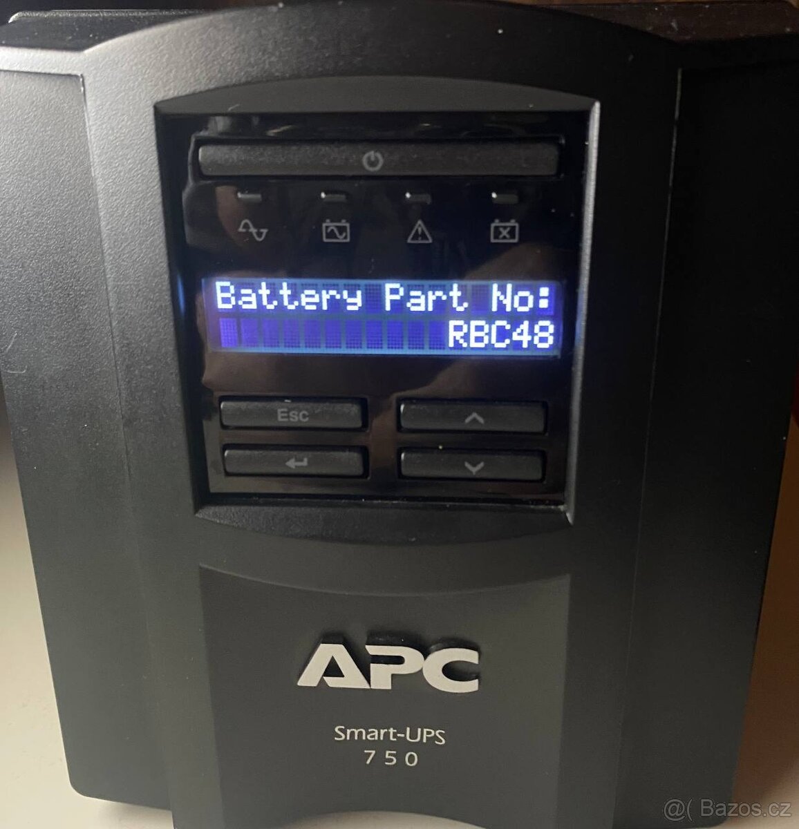 APC Smart-UPS SMT750I – nová baterie 2024, plně funkční - 5