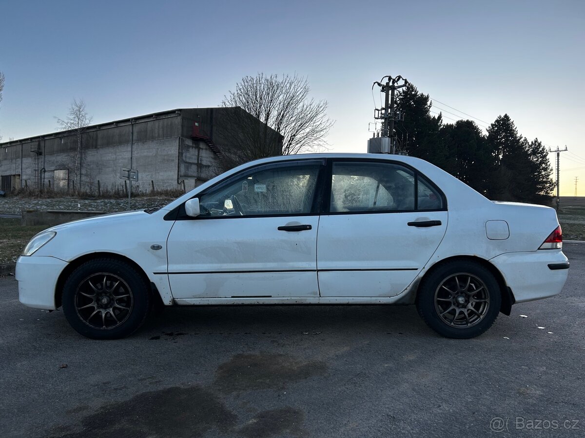 Mitsubishi Lancer - 5